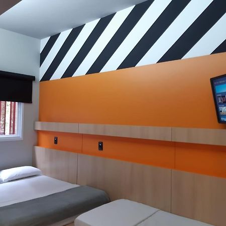 Artsy Vitoria Hostel Εξωτερικό φωτογραφία